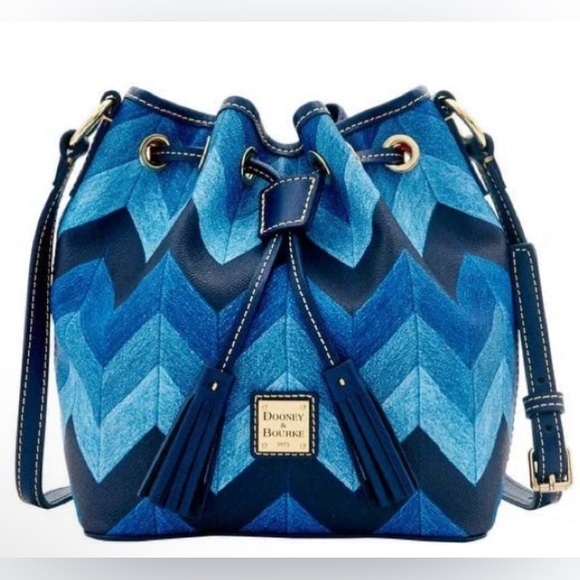 Dooney & Bourke Handbags - Dooney & Bourke RARE Kendall Chevron Crossbody Bucket Bag in EUC MSRP: $398.00